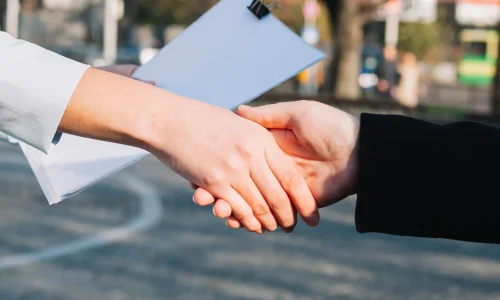 apreton-de-manos_11zon_11zon